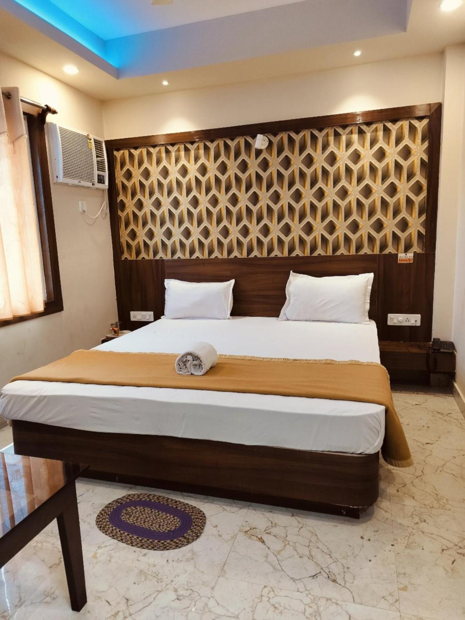 Hotel Park View - Lift Facilities- Near Sea Beach Best Choice Of Travellers By Morservices Puri Exterior foto
