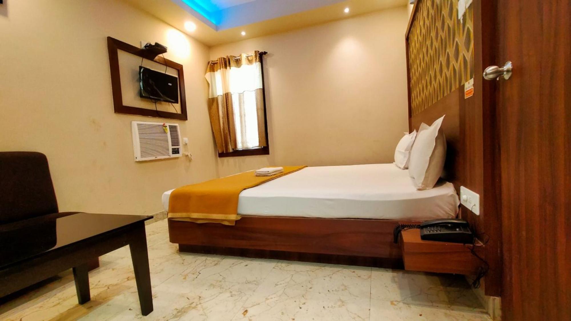 Hotel Park View - Lift Facilities- Near Sea Beach Best Choice Of Travellers By Morservices Puri Exterior foto