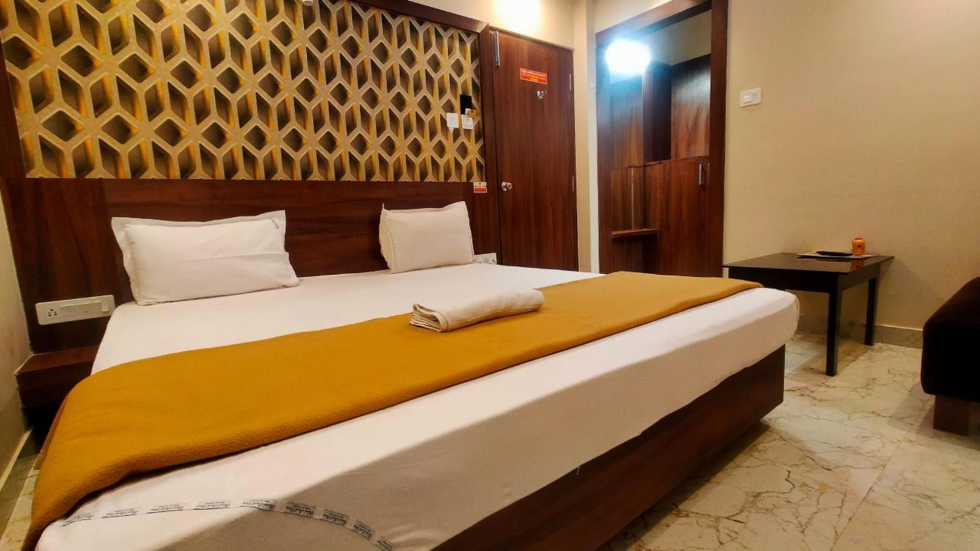 Hotel Park View - Lift Facilities- Near Sea Beach Best Choice Of Travellers By Morservices Puri Exterior foto