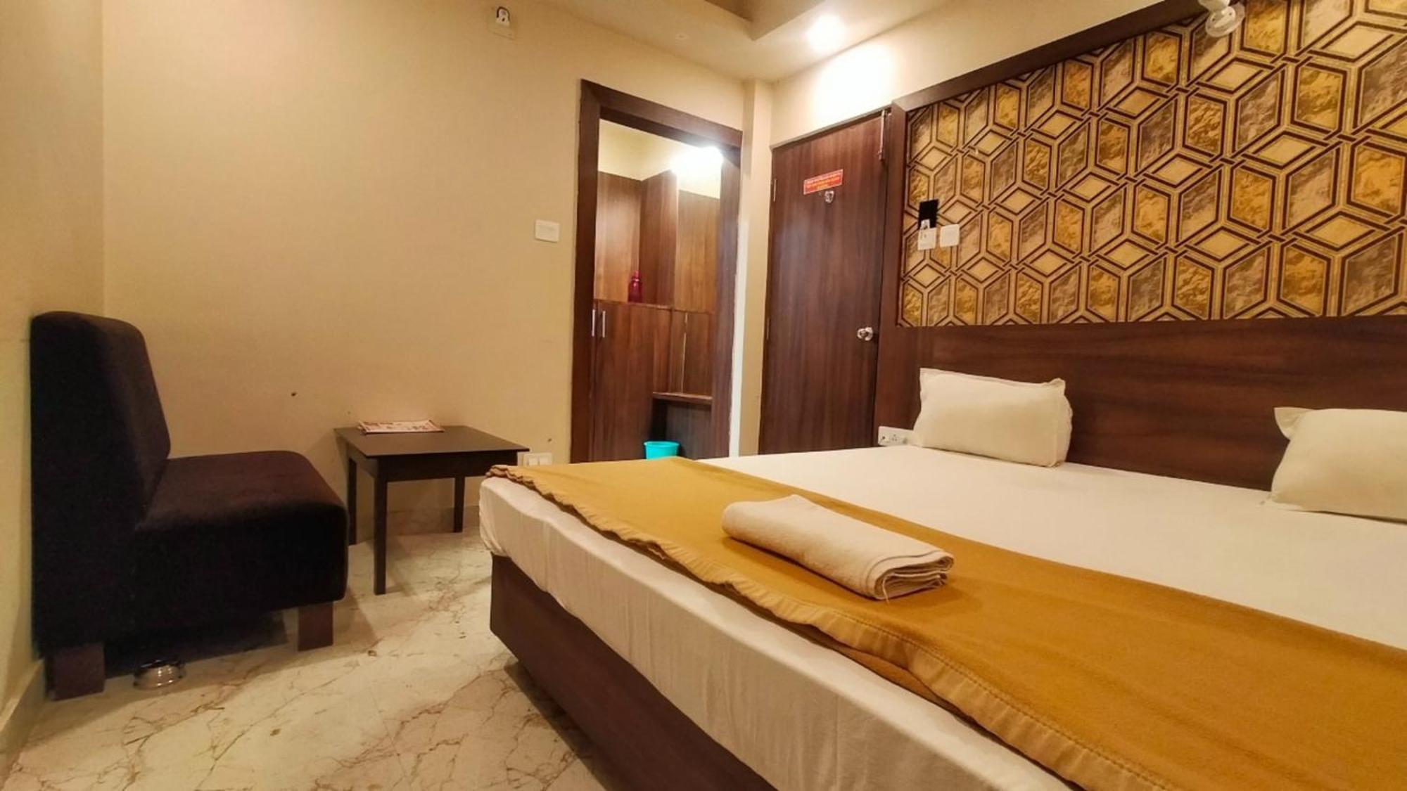 Hotel Park View - Lift Facilities- Near Sea Beach Best Choice Of Travellers By Morservices Puri Exterior foto