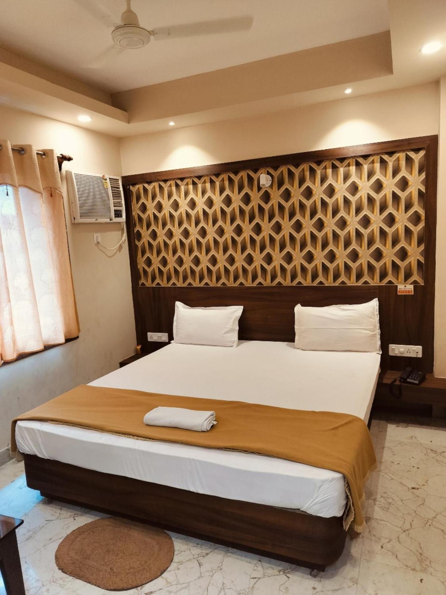 Hotel Park View - Lift Facilities- Near Sea Beach Best Choice Of Travellers By Morservices Puri Exterior foto