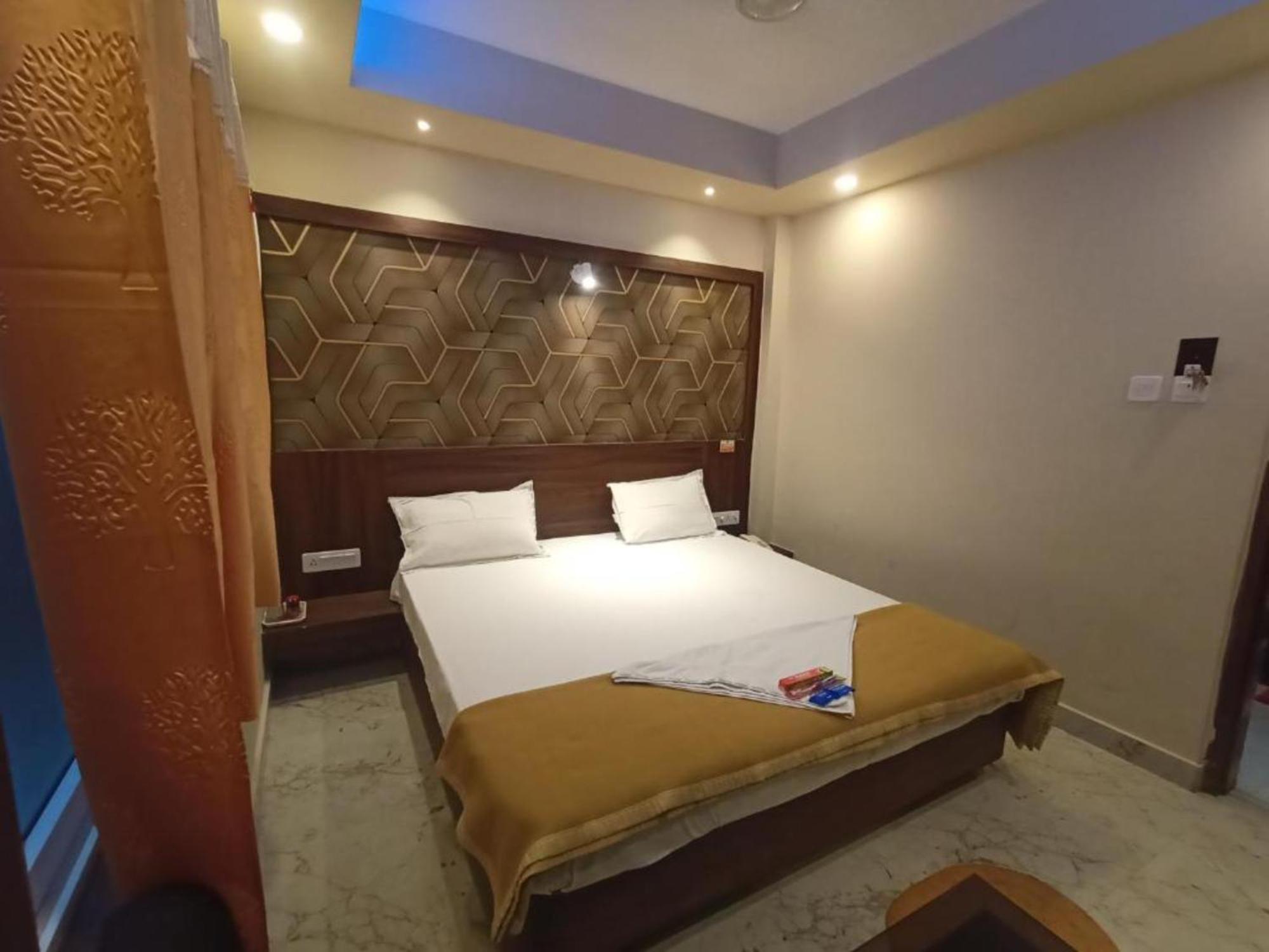 Hotel Park View - Lift Facilities- Near Sea Beach Best Choice Of Travellers By Morservices Puri Exterior foto