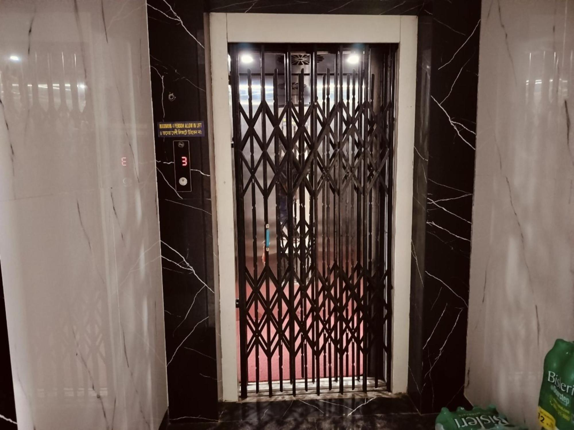 Hotel Park View - Lift Facilities- Near Sea Beach Best Choice Of Travellers By Morservices Puri Exterior foto